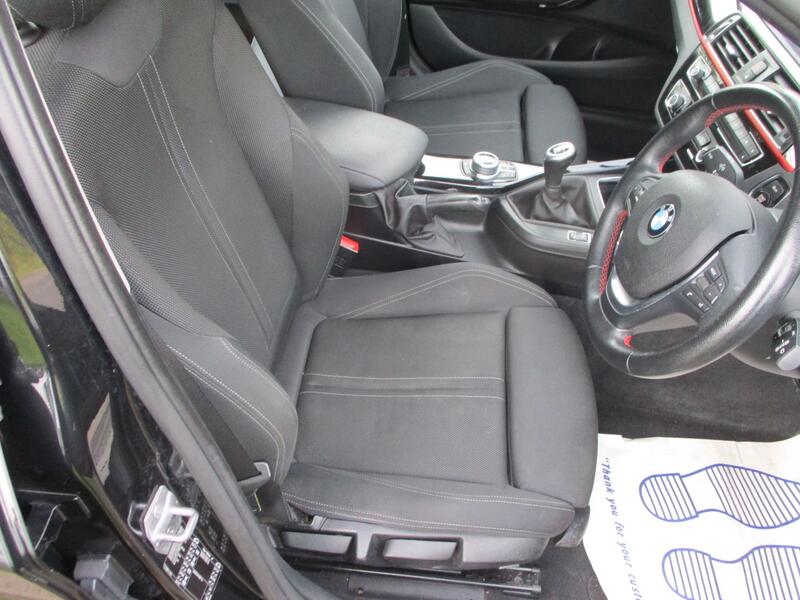 BMW 1 SERIES