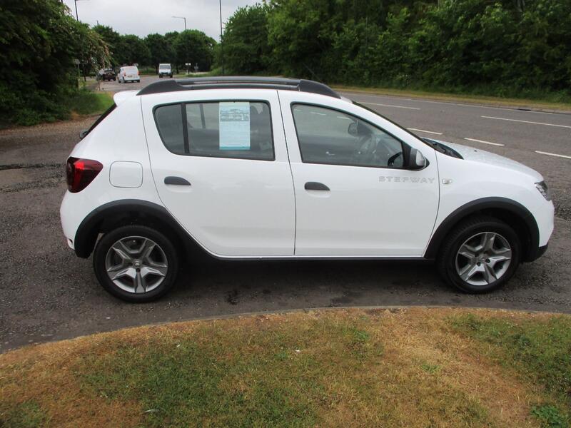 View DACIA SANDERO STEPWAY 0.9 TCe ESSENTIAL SUV PETROL 5 DOOR