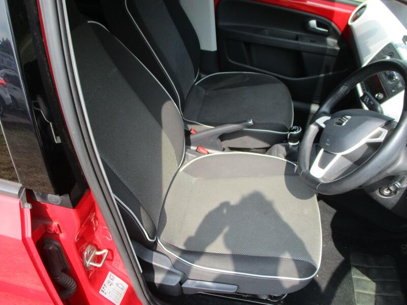 SEAT MII