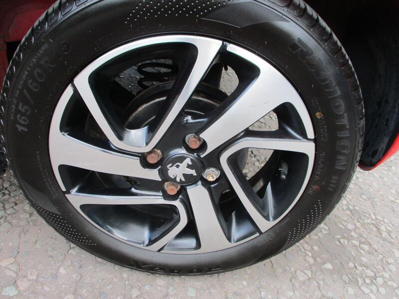PEUGEOT 108