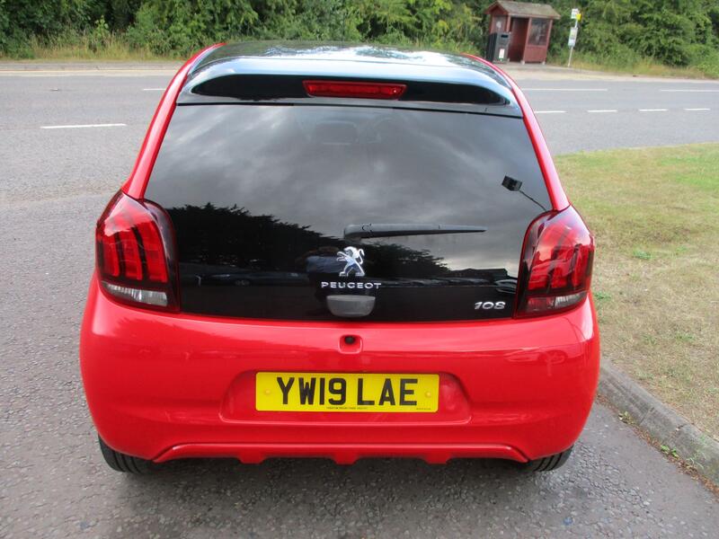 PEUGEOT 108
