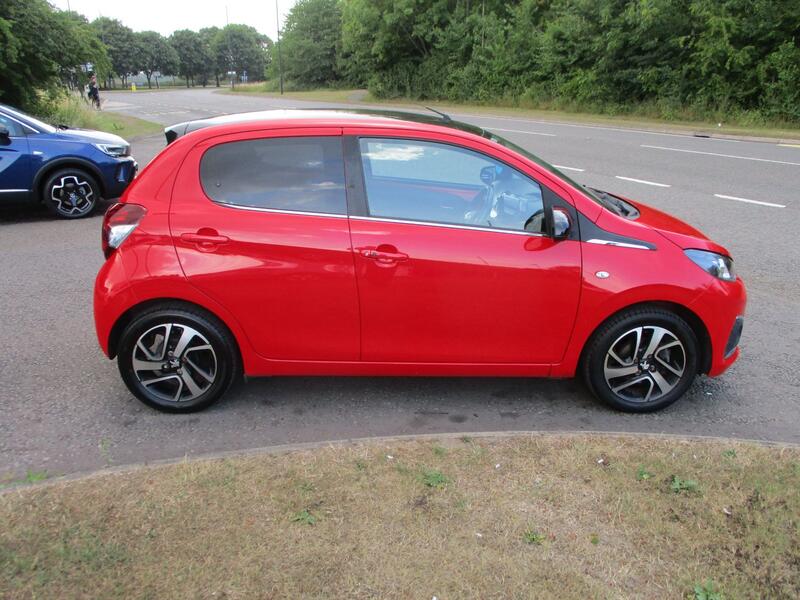 PEUGEOT 108
